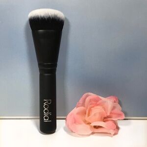 Rodial Mini Buffing Brush *BNIP!